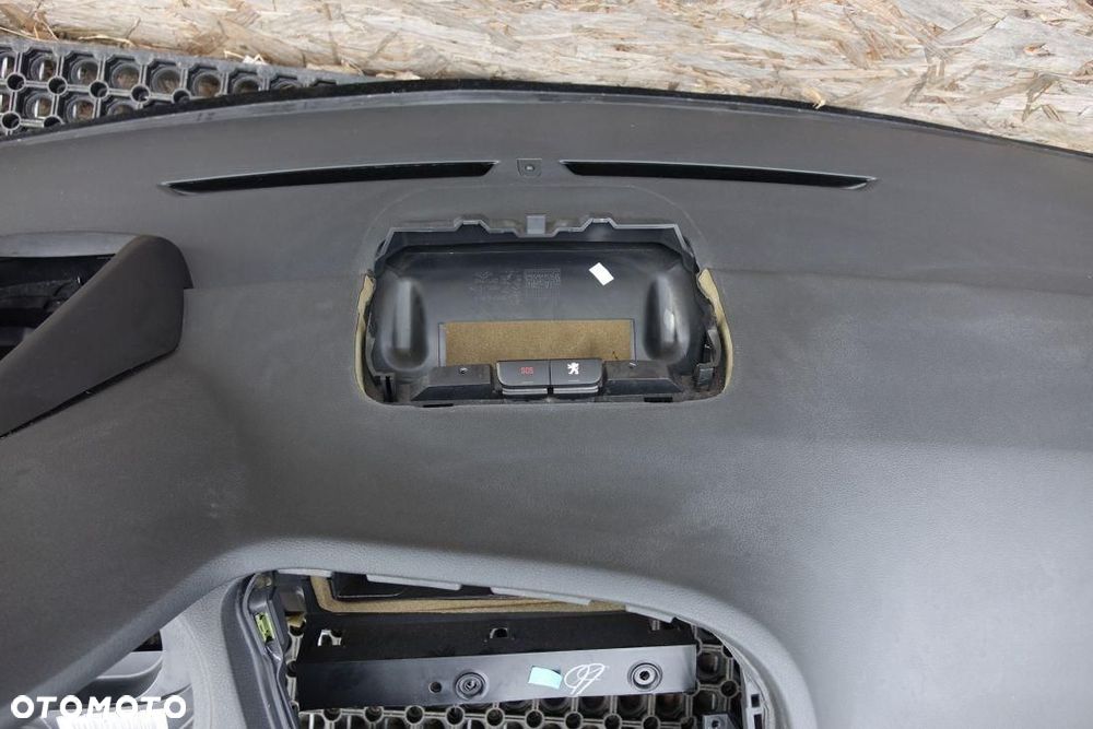 DESKA ROZDZIELCZA NAVI HEAD UP EUROPA OEM PEUGEOT 5008 I - 10