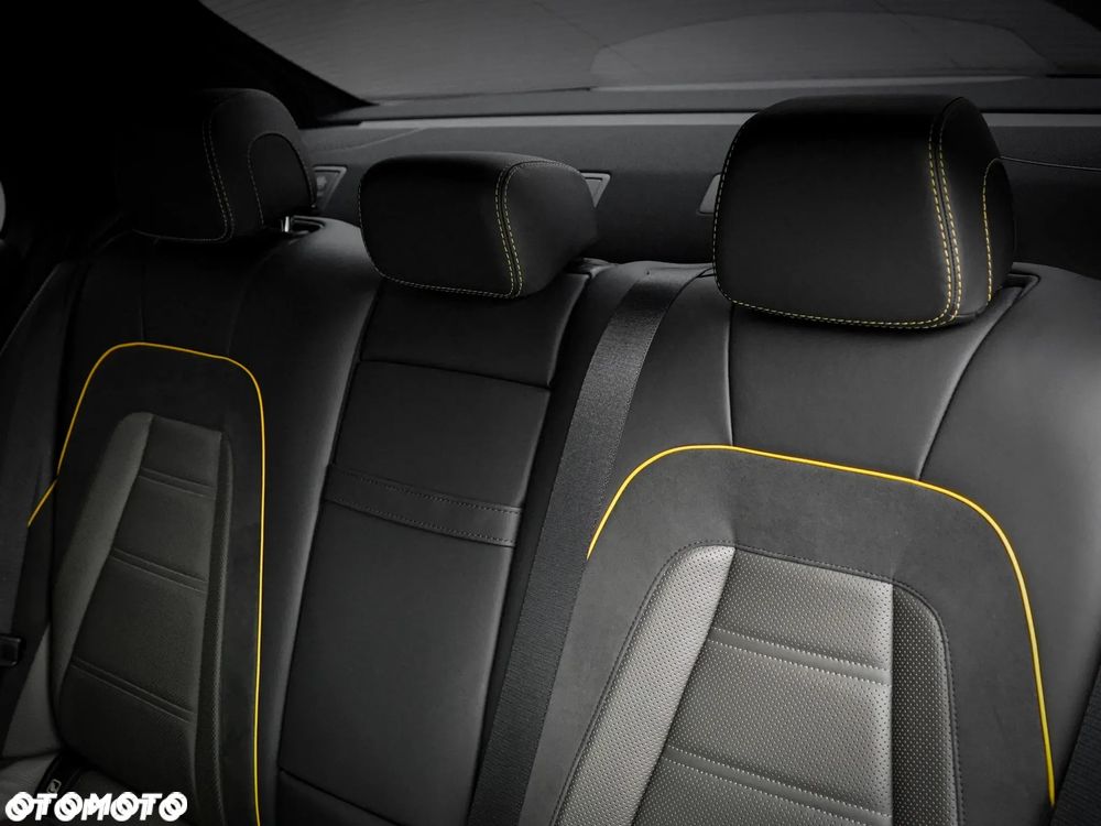 Mercedes-Benz Klasa E AMG 63 S 4Matic+ AMG Speedshift MCT-9G Final Edition - 35
