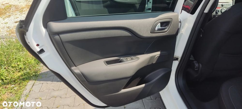 Citroën C4 BlueHDi 120 Stop&Start EAT6 Selection - 25