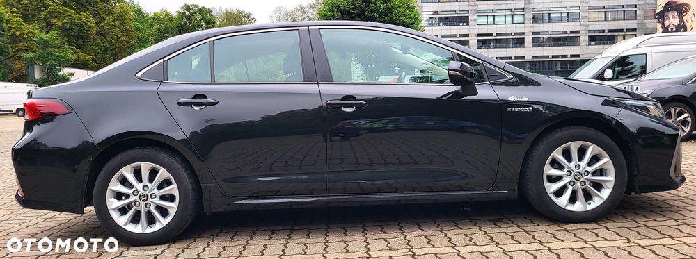 Toyota Corolla 1.8 Hybrid Comfort - 17