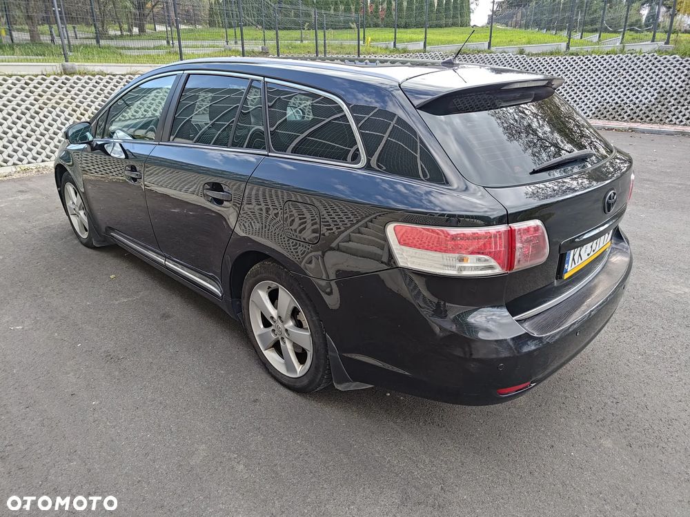 Toyota Avensis 1.8 Sol plus - 11