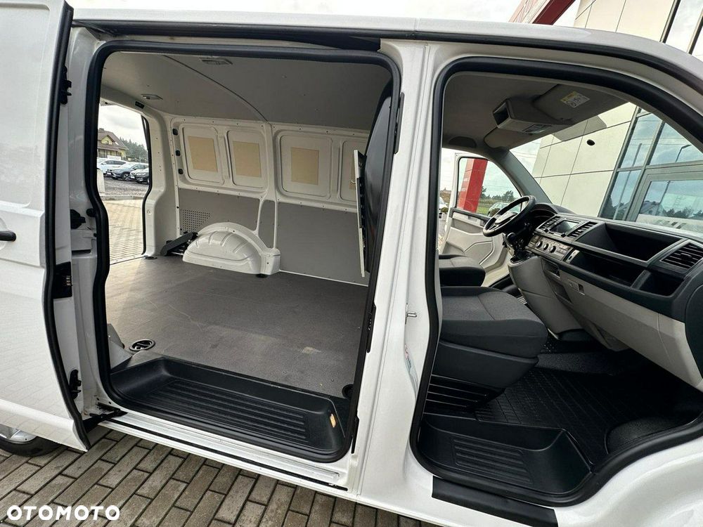 Volkswagen Transporter - 11