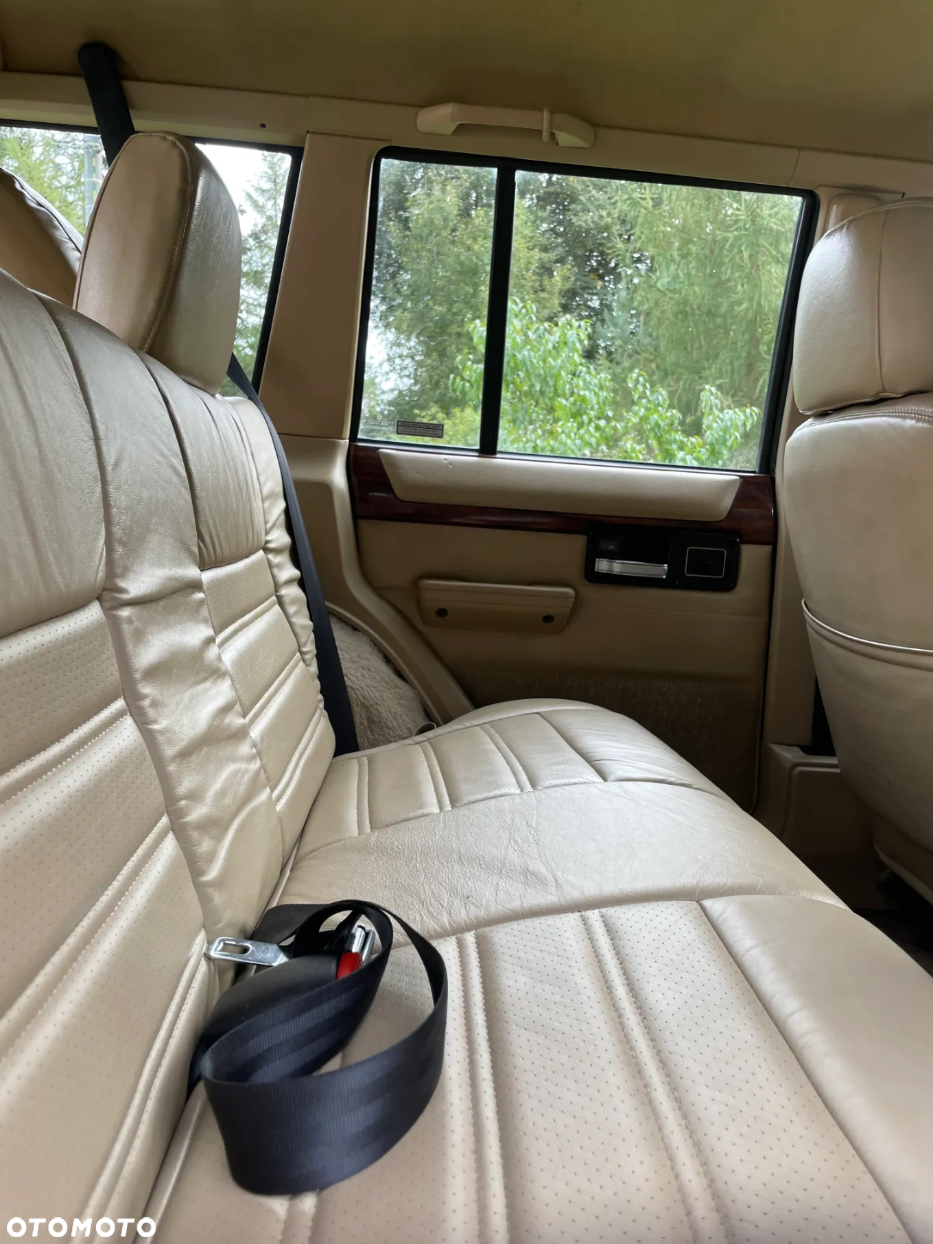 Jeep Cherokee - 30