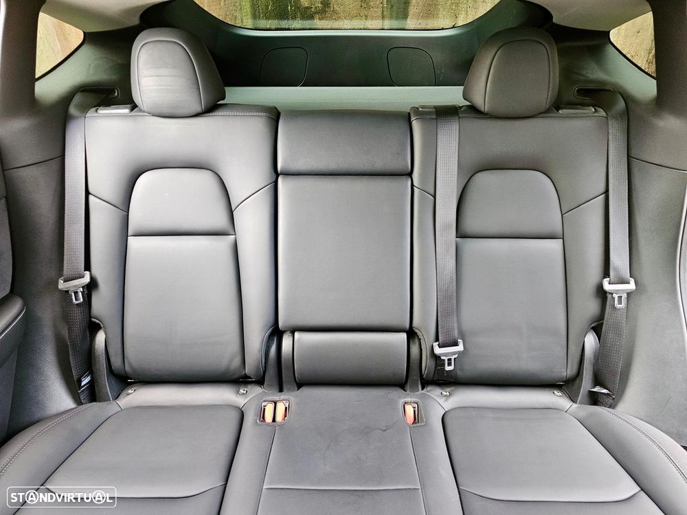 Tesla Model Y Long Range Tração Integral - 17