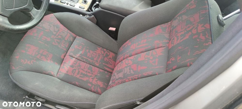 ŁADNE NIE ZNISZCZONE FOTEL FOTELE KANAPA BOCZKI MERCEDES W210 KOMBI KOMPLET - 1