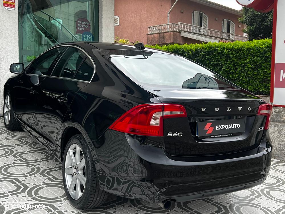 Volvo S60 2.0 D3 Summum - 3