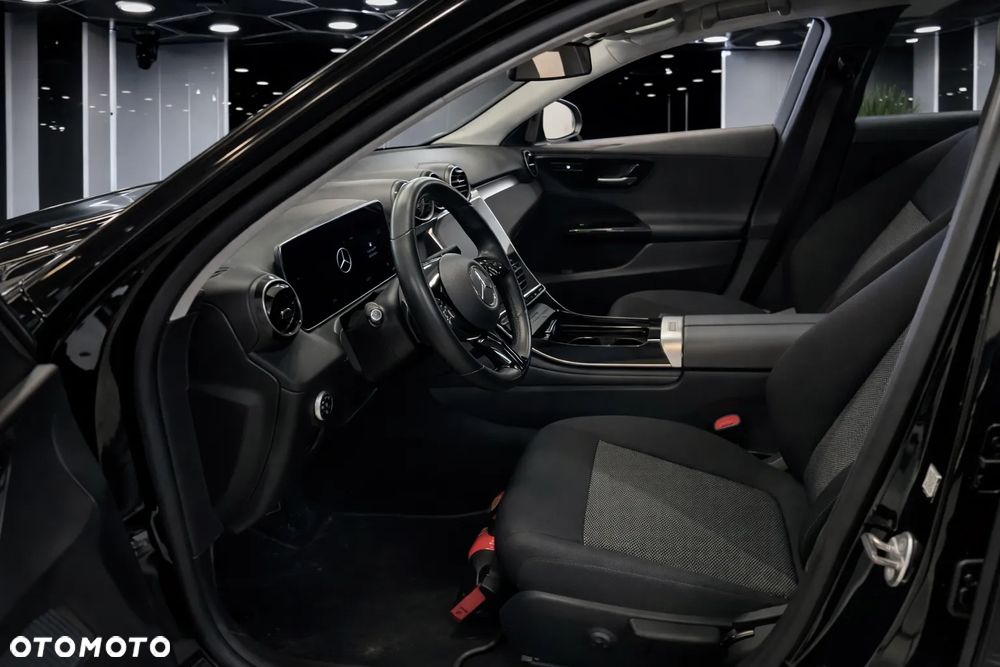 Mercedes-Benz Klasa C 180 mHEV - 6