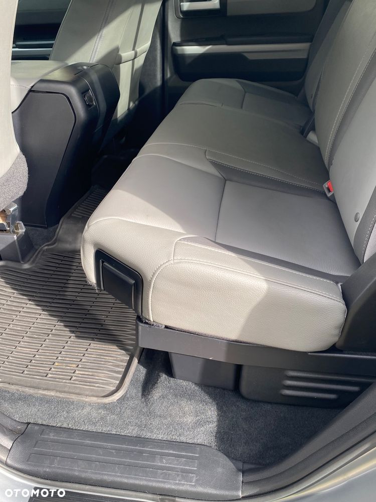 Toyota Tundra - 16