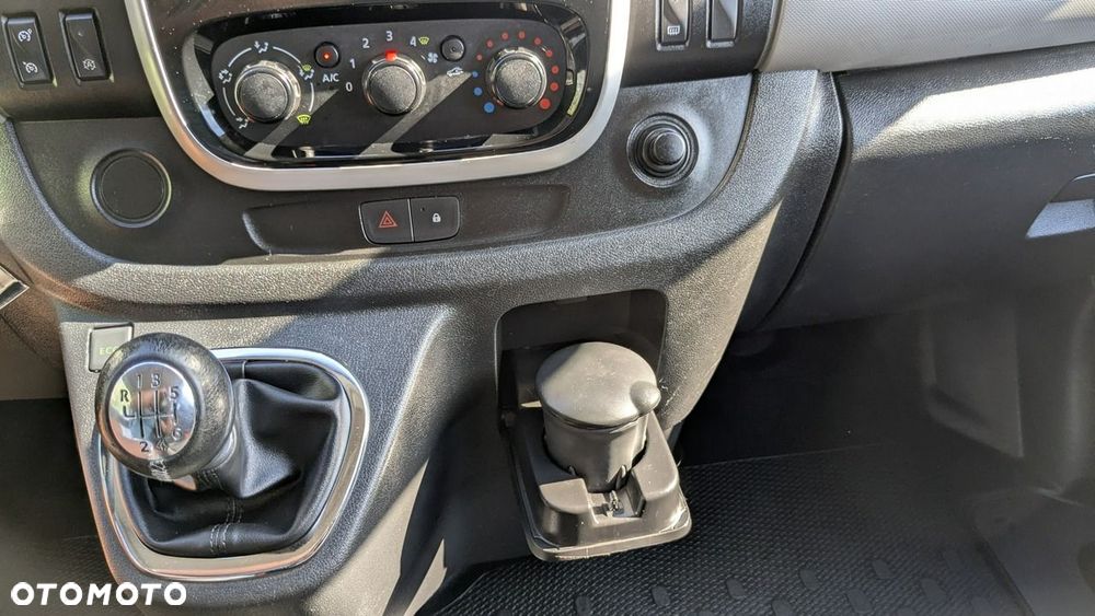 Renault Trafic - 31