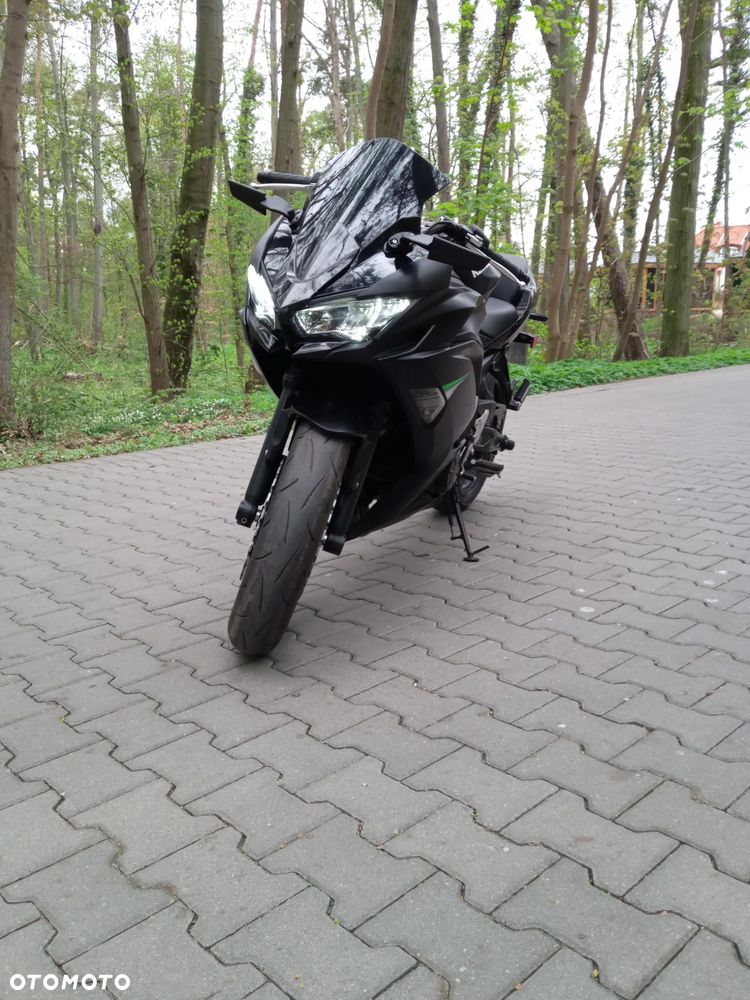 Kawasaki ZX - 3
