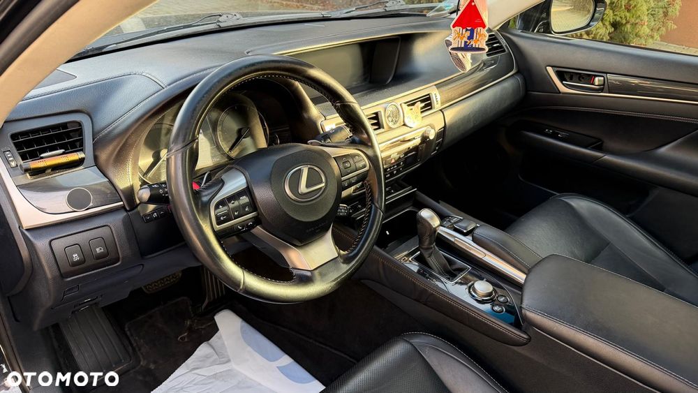 Lexus GS 300h Business Edition - 4