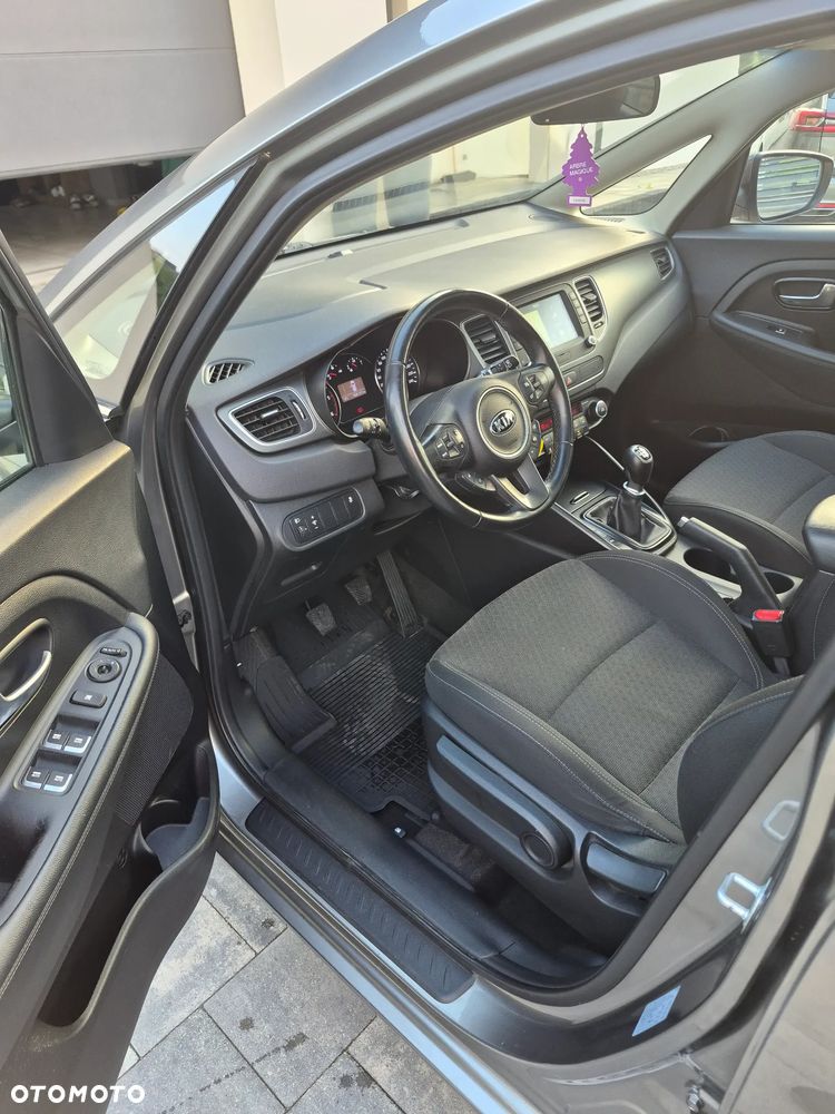 Kia Carens 1.7 CRDi 115 Dream Team Edition - 15