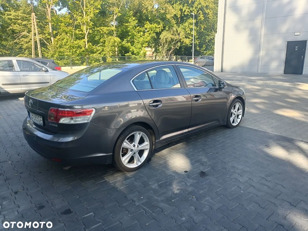 Toyota Avensis 2.0 D-4D Premium - 6