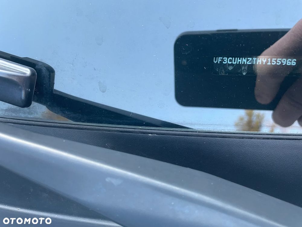 Peugeot 2008 1.2 Pure Tech Style S&S EAT6 - 7