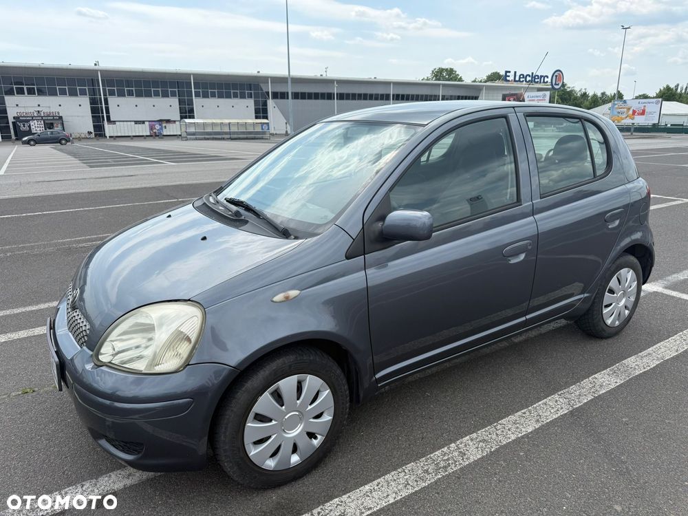 Toyota Yaris 1.0 Sol - 1