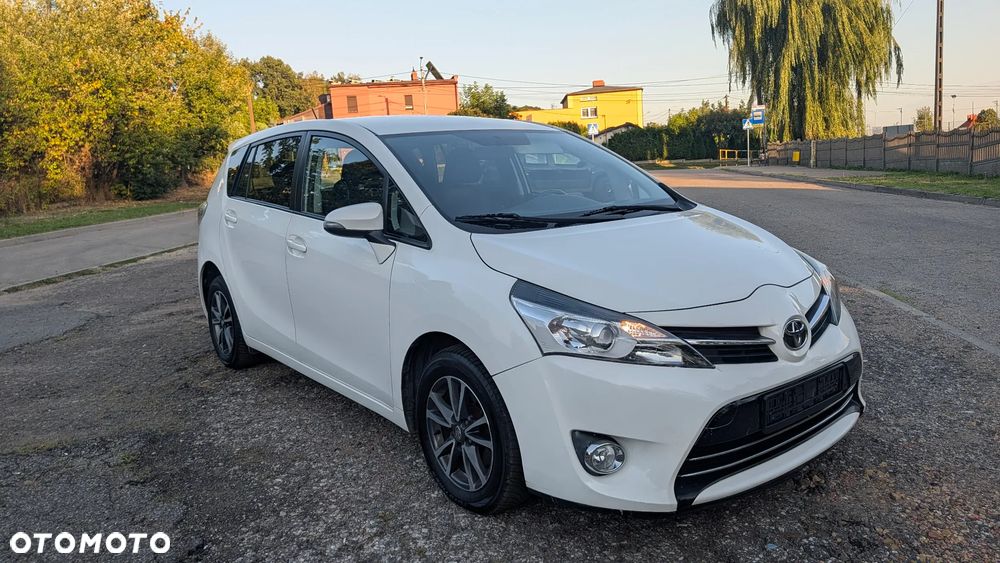 Toyota Verso 1.6 7-Sitzer Comfort - 2