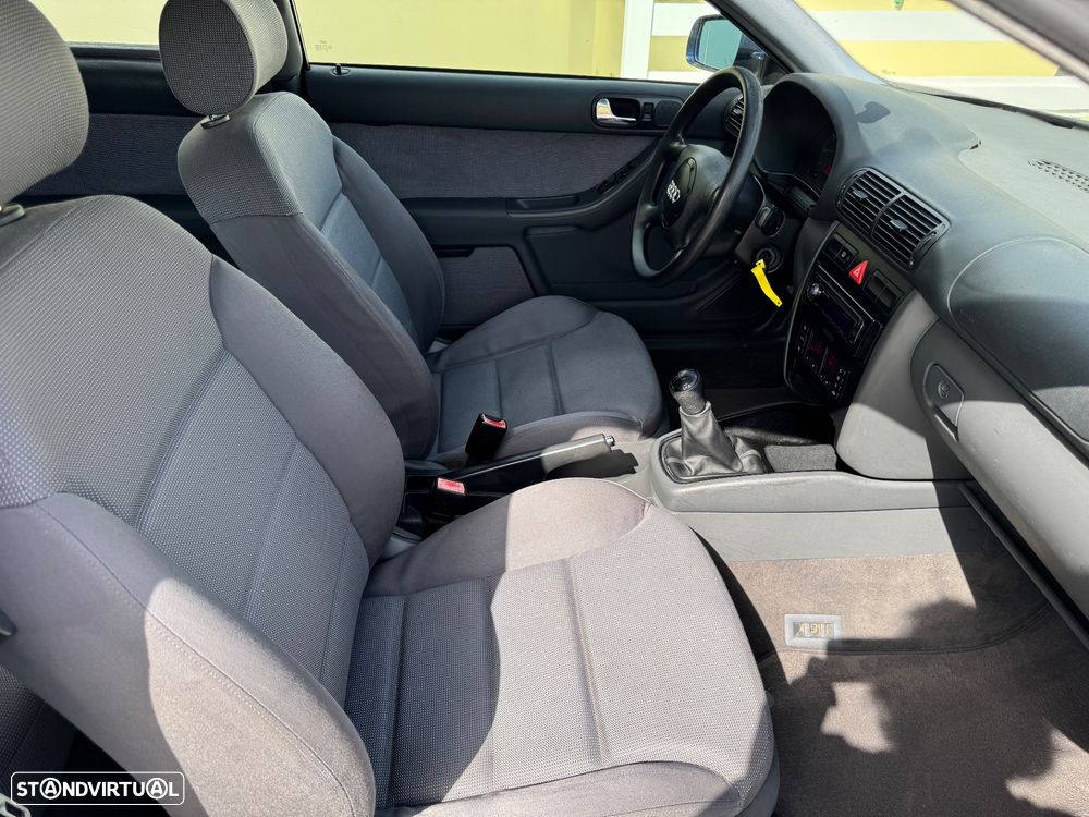 Audi A3 1.6 Attraction - 15