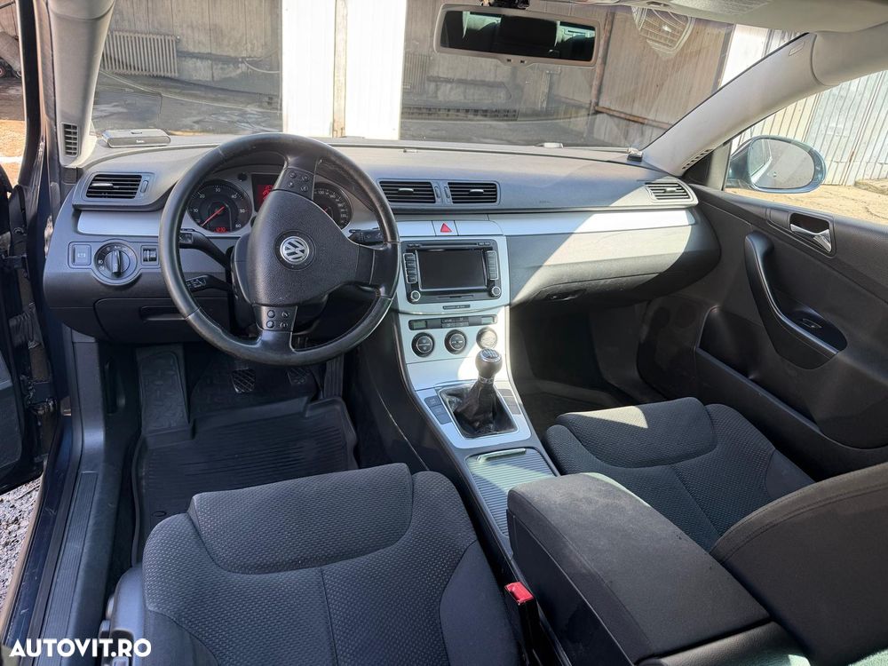 Volkswagen Passat 2.0TDI Highline DPF 4Motion - 10