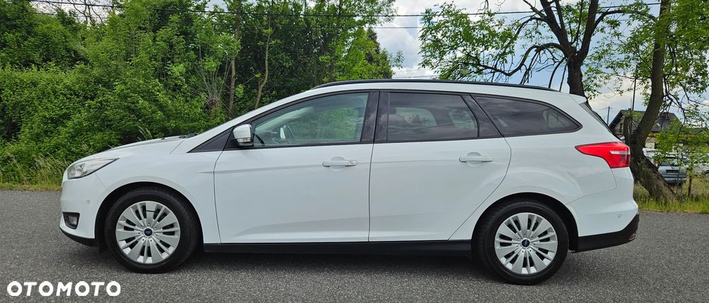 Ford Focus 1.6 TDCi DPF Start-Stopp-System SYNC Edition - 3