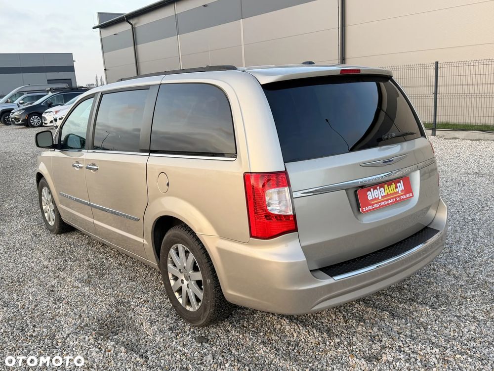 Chrysler Town & Country 3.6 Limited - 5