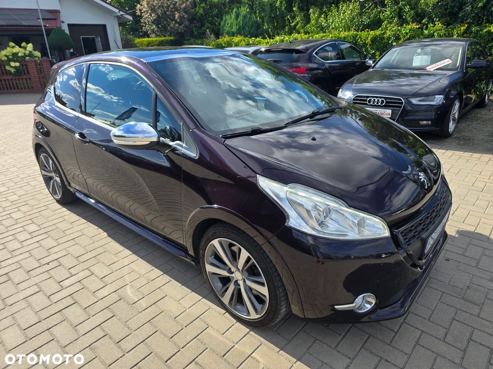 Peugeot 208 - 2