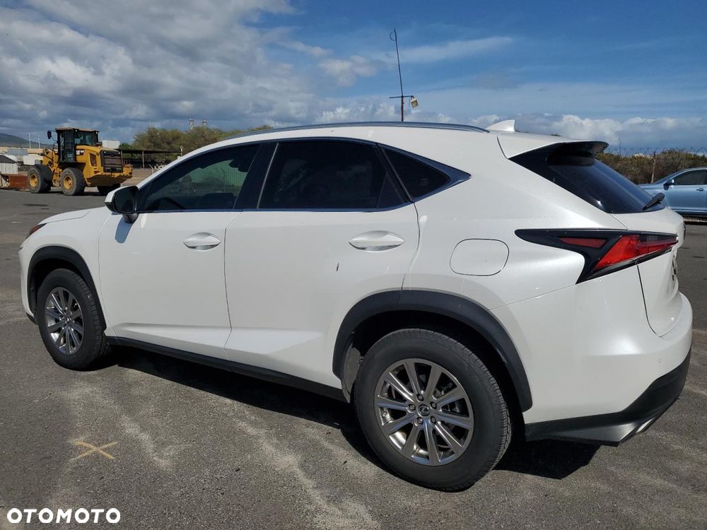 Lexus NX - 7