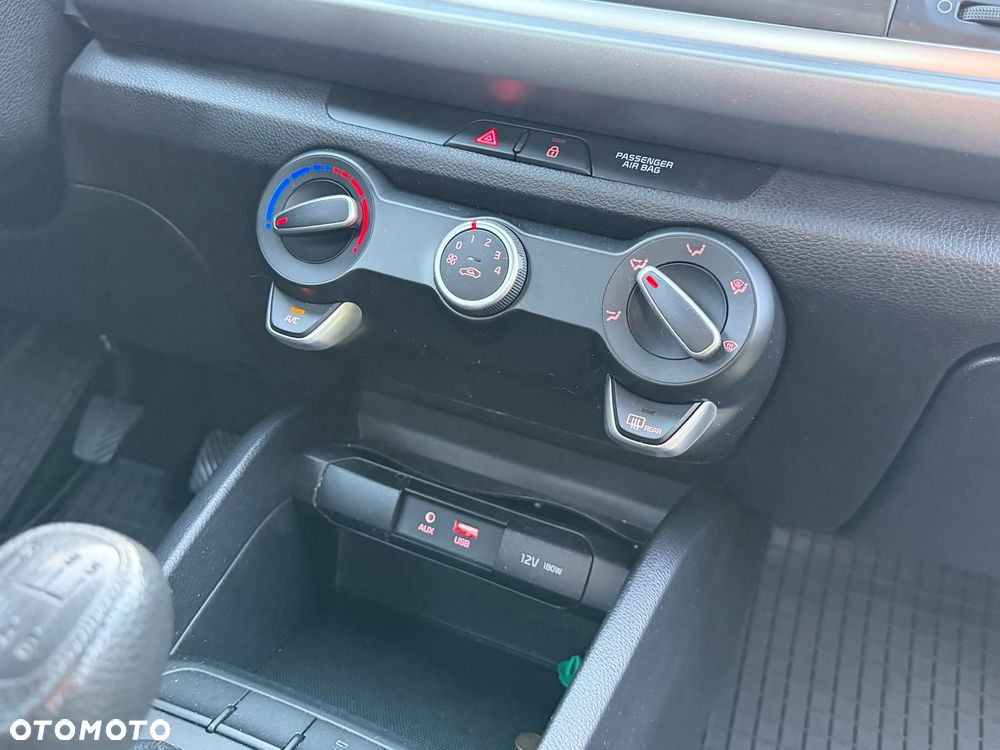 Kia Rio 1.4 M - 26