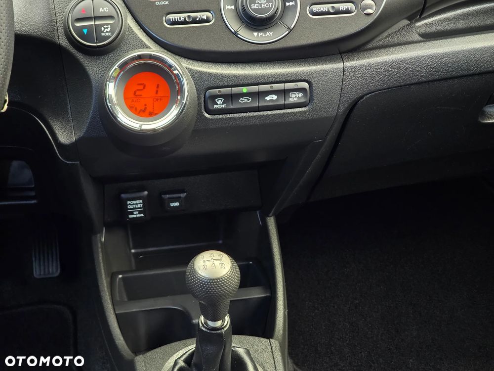 Honda Jazz 1.4 i-VTEC Exclusive - 23