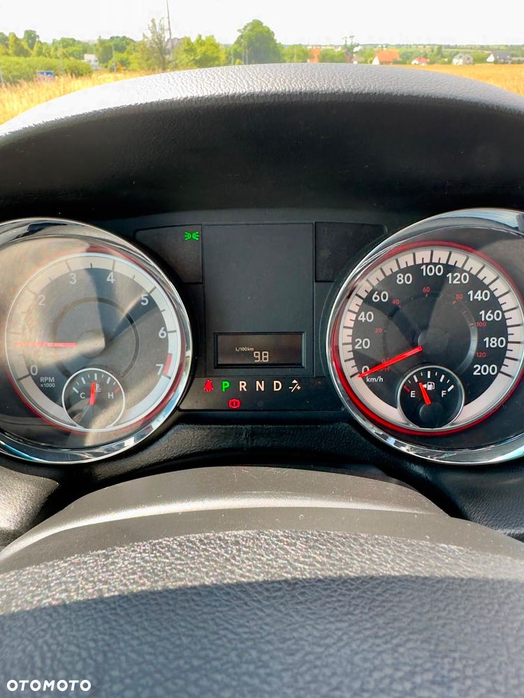 Dodge Grand Caravan 3.6 R/T - 10