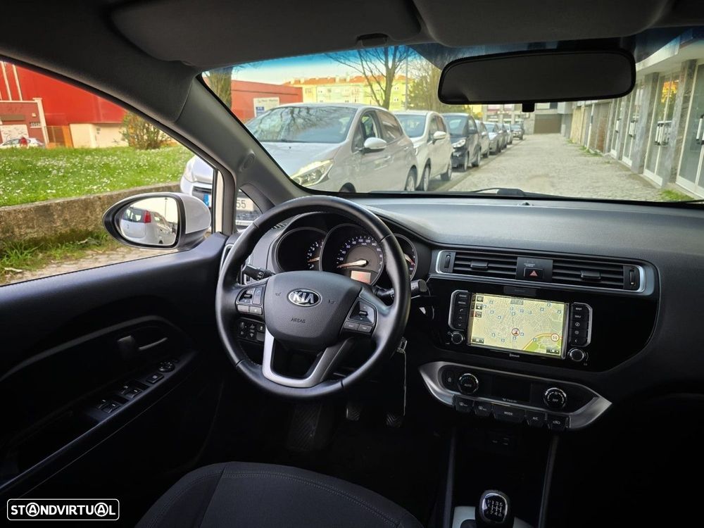Kia Rio 1.1 CRDi EX ISG - 18