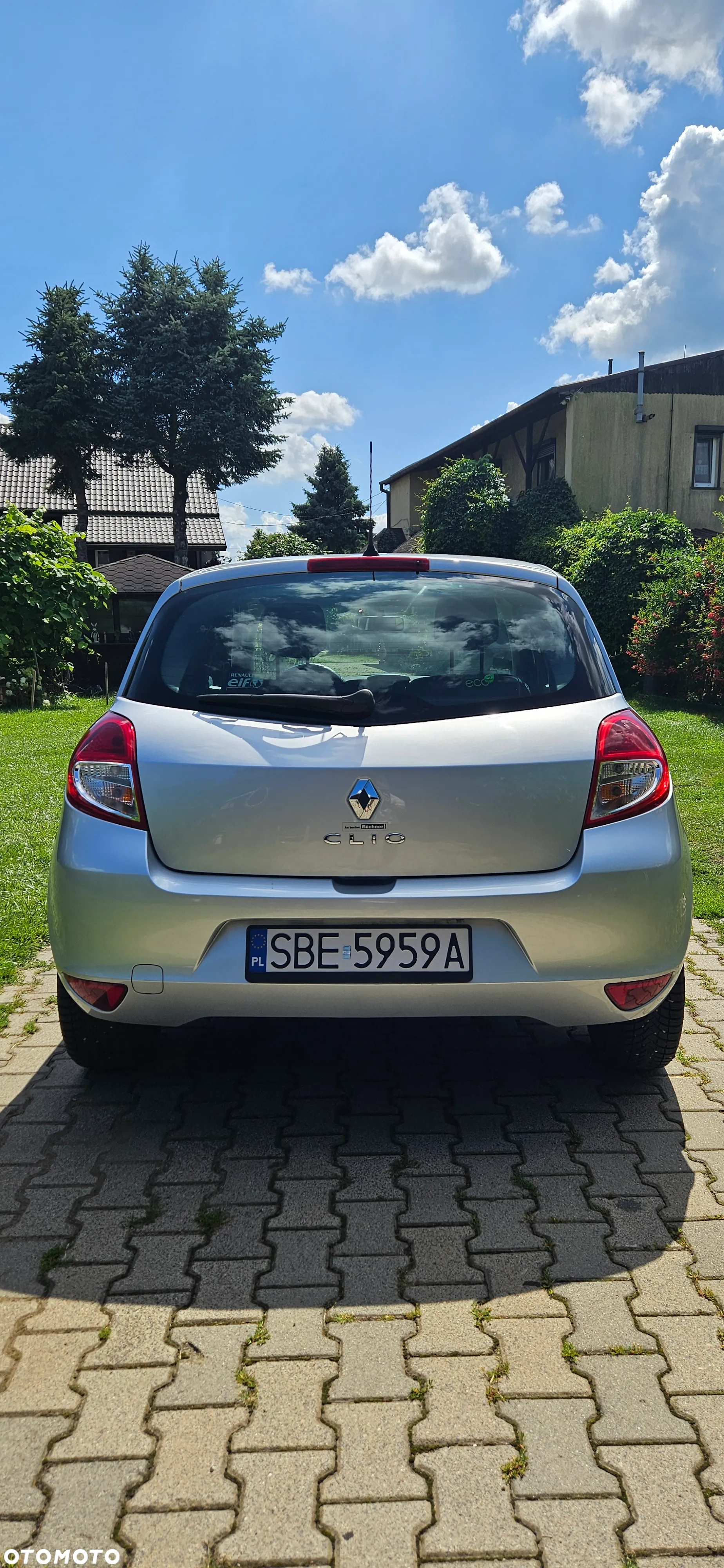 Renault Clio - 10