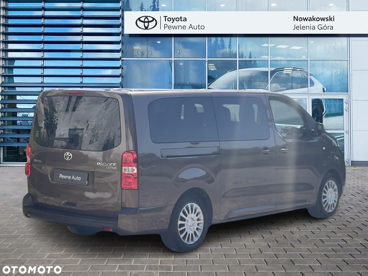 Toyota Proace Verso 2.0 D4-D Long Business - 2