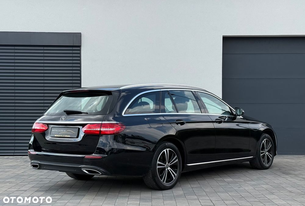 Mercedes-Benz Klasa E 200 d 9G-TRONIC Exclusive - 5
