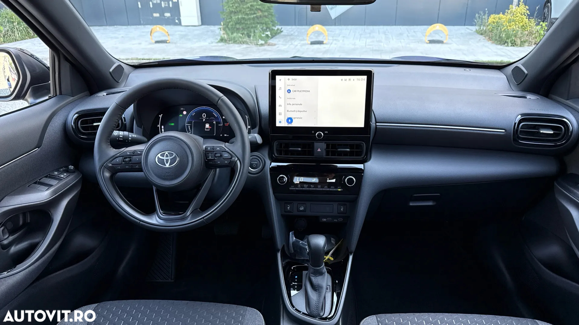 Toyota Yaris Cross 1.5 VVT-i HSD 4x4 Dynamic - 13