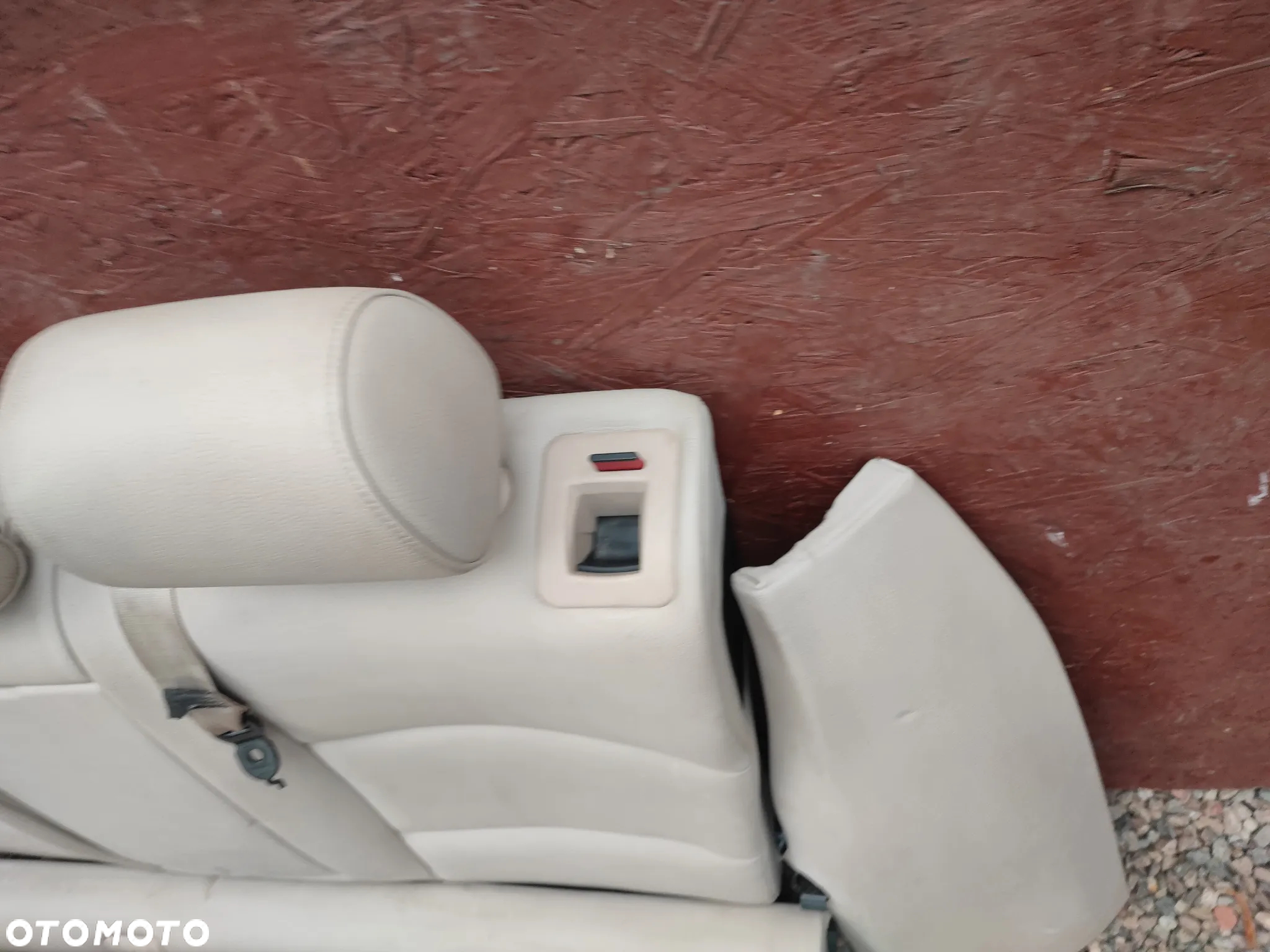 BMW F11 / F11N ORYGINALNA KANAPA TYŁ W KOLORZE DAKOTA OYSTER / BEŻOWA + PODŁOKIETNIK O NR. 7 254 260 OEM W DOBRYM STANIE - 15