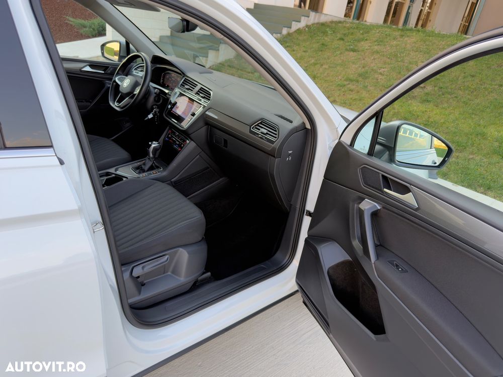 Volkswagen Tiguan 2.0 TDI SCR DSG IQ.DRIVE - 29