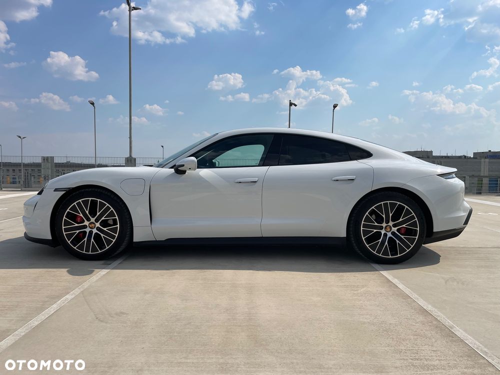 Porsche Taycan 4S Performance Plus - 8