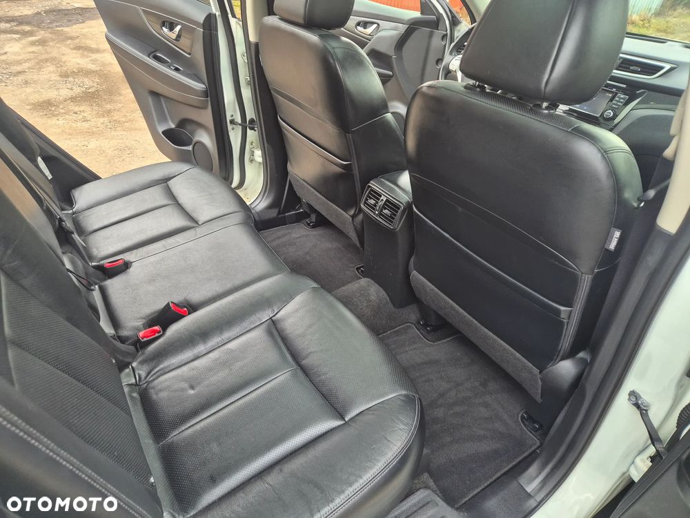 Nissan X-Trail 1.6 DCi Tekna 4WD EU6 - 15