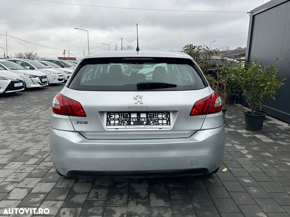 Peugeot 308 - 15