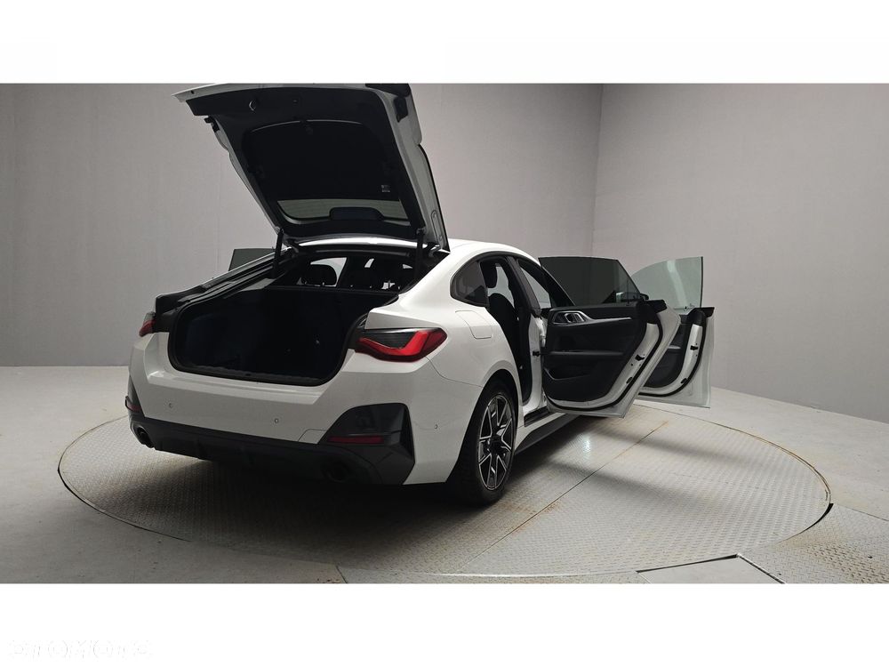 BMW Seria 4 - 12