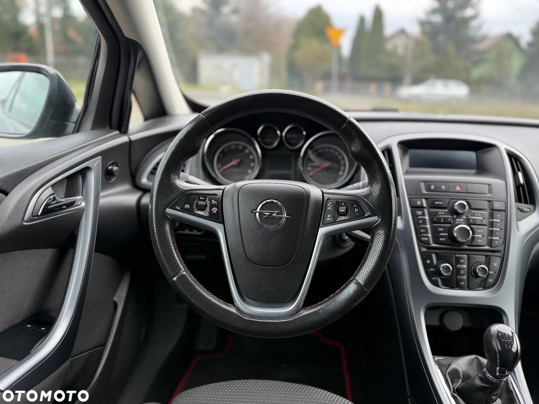 Opel Astra GTC 1.4 Turbo - 18