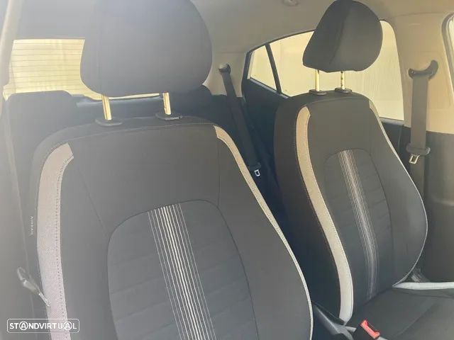 Hyundai i10 1.0 EDITION 30 - 26