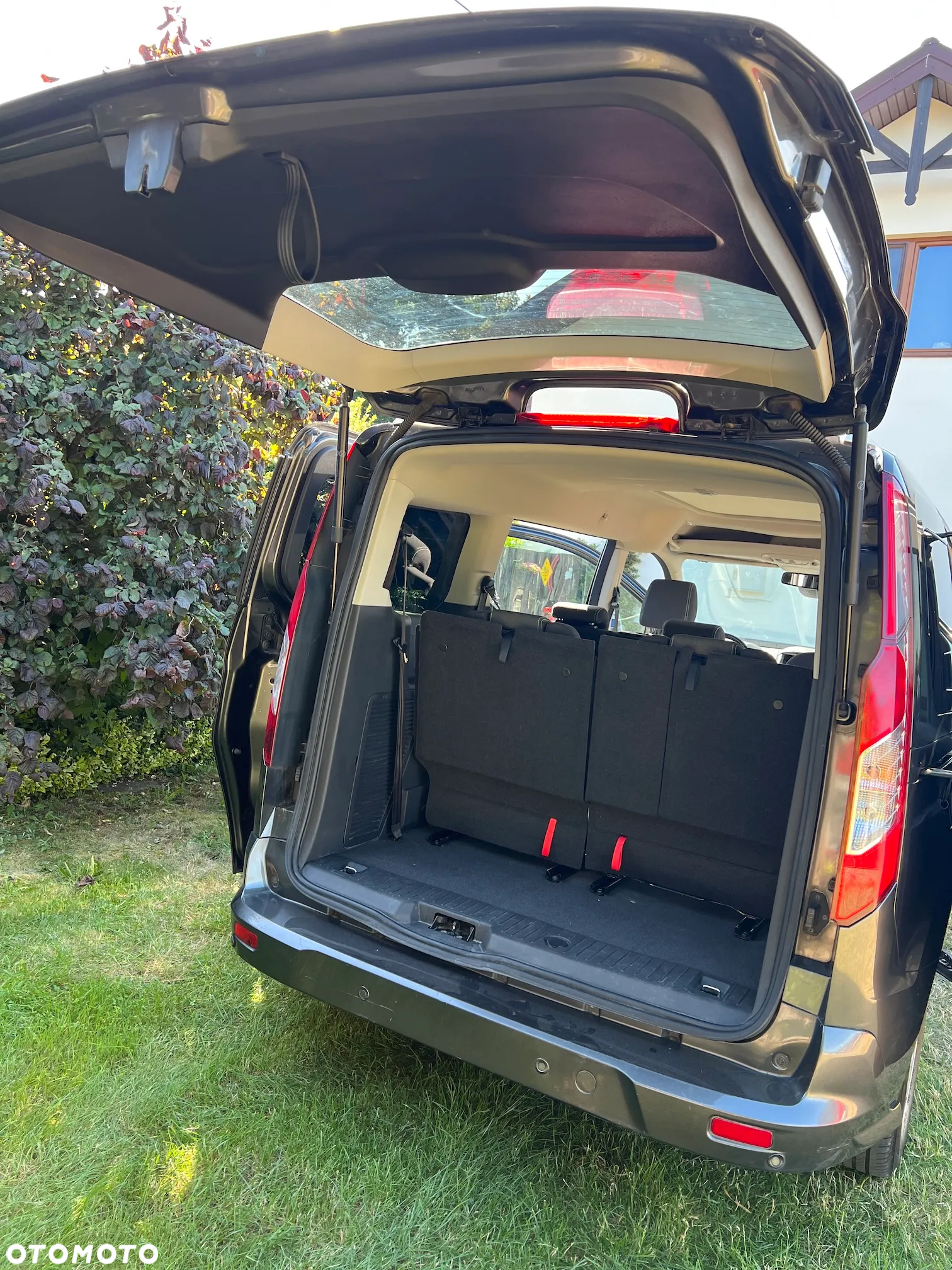 Ford Tourneo Connect Gr 1.5 TDCi Titanium PowerShift - 11