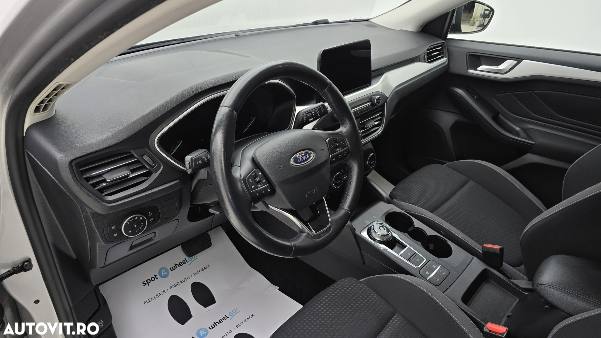 Ford Focus - 13