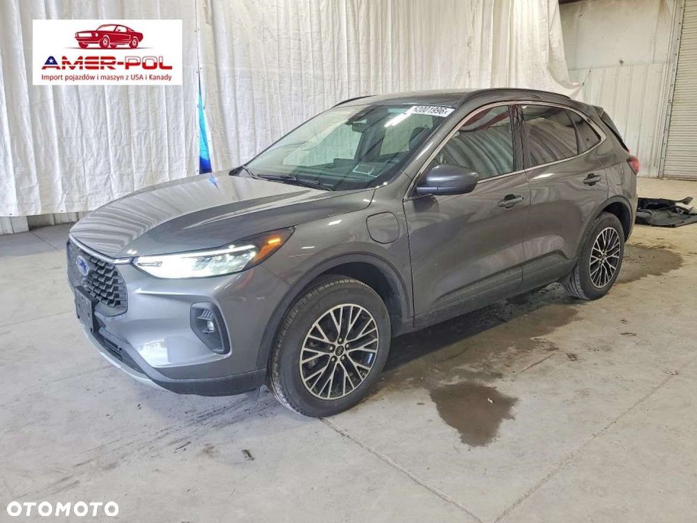 Ford Escape - 1