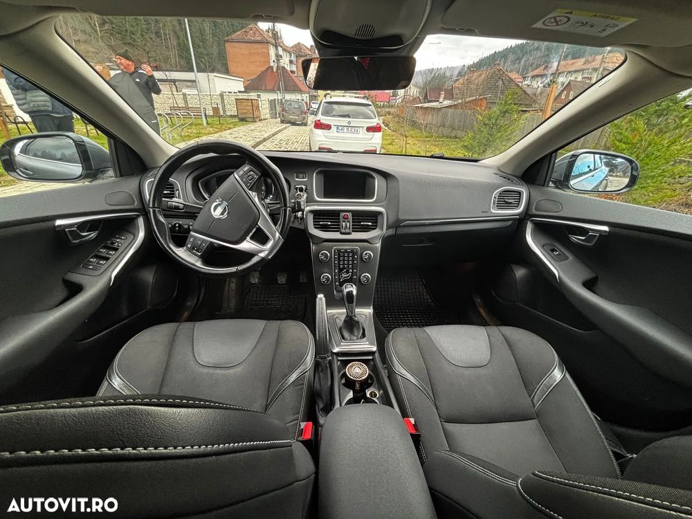Volvo V40 D4 You - 7