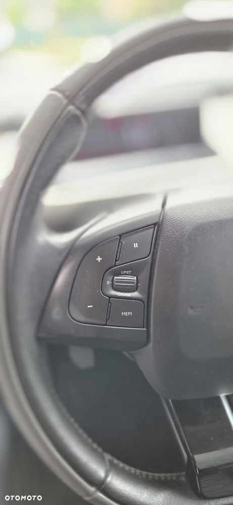 Citroën C4 Cactus 1.2 PureTech Feel S&S - 16