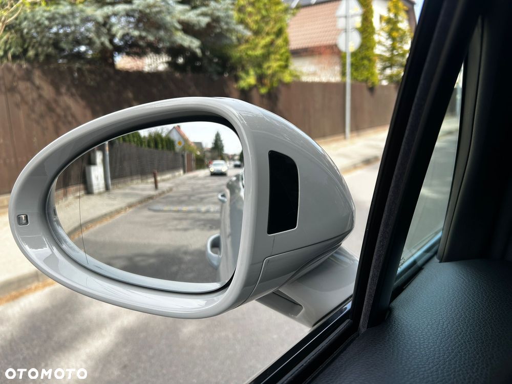 Porsche Macan Standard - 33