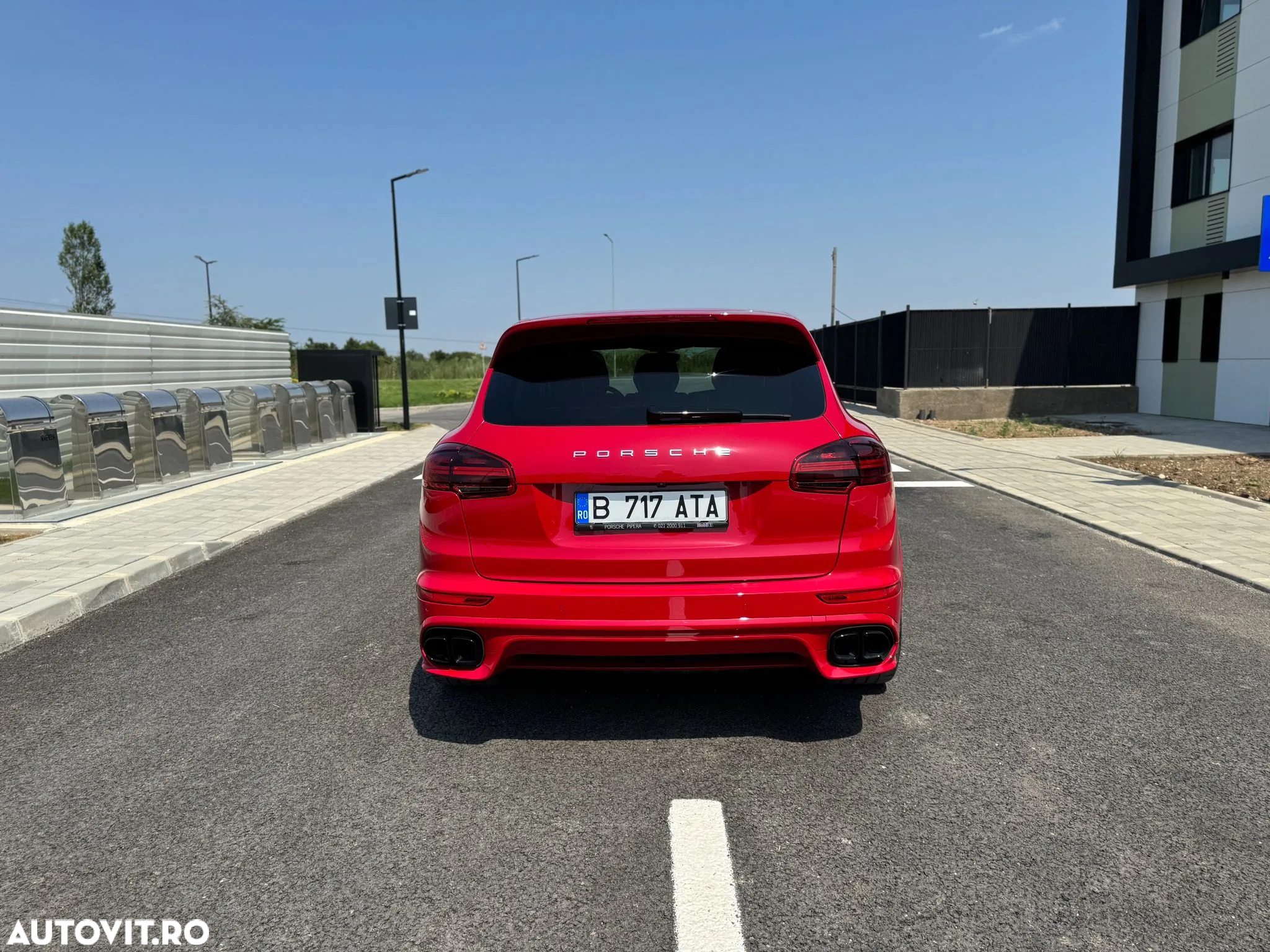 Porsche Cayenne 3.0 L - 7