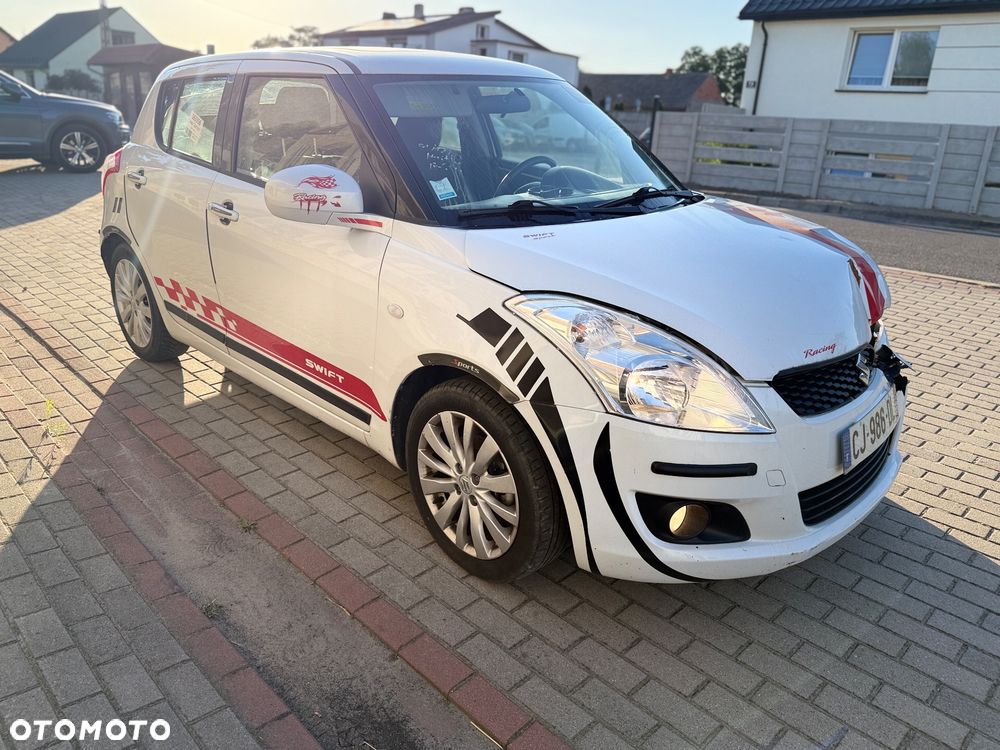 Suzuki Swift 1.2 Premium - 1